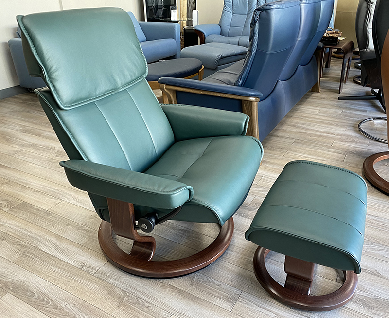 Stressless Admiral Recliner in Dark Green Paloma Leather and Brown Wood Stain Classic Base