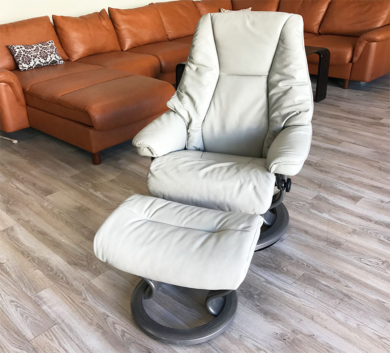 Stressless Live Cori Silver Cloud Leather  Recliner and Ottoman