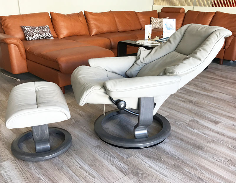 Stressless Live Cori Silver Cloud Leather  Recliner and Ottoman