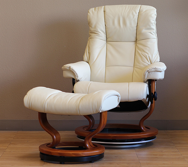 Stressless Mayfair Paloma Kitt Leather Recliner Chair by Ekornes