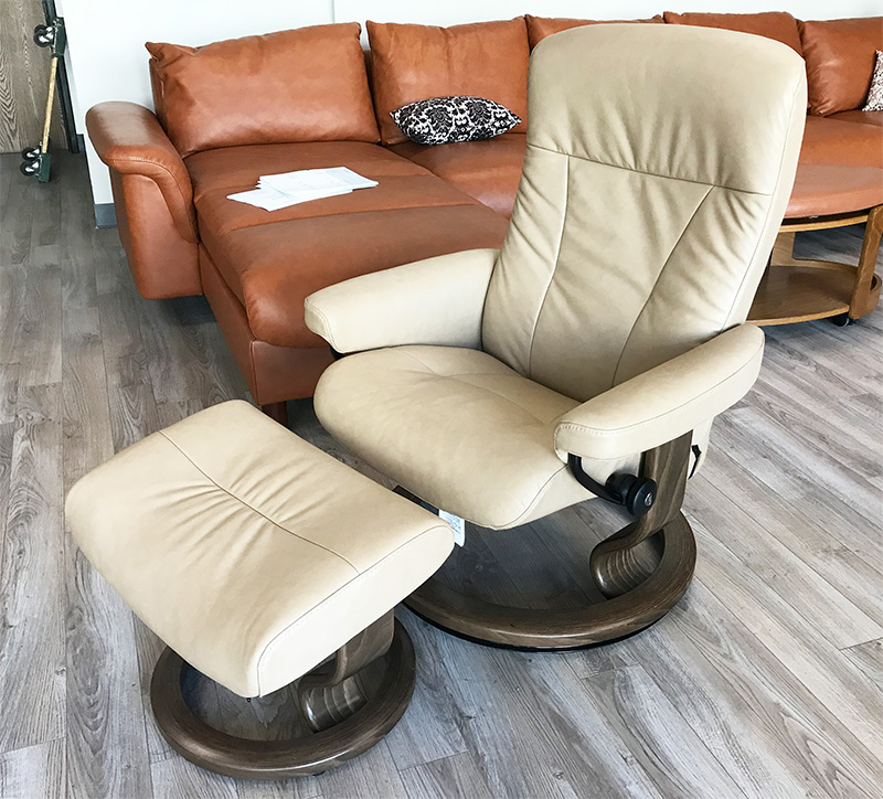 Stressless President Paloma Light Grey Leather Recliner Chair and Ottoman by Ekornes