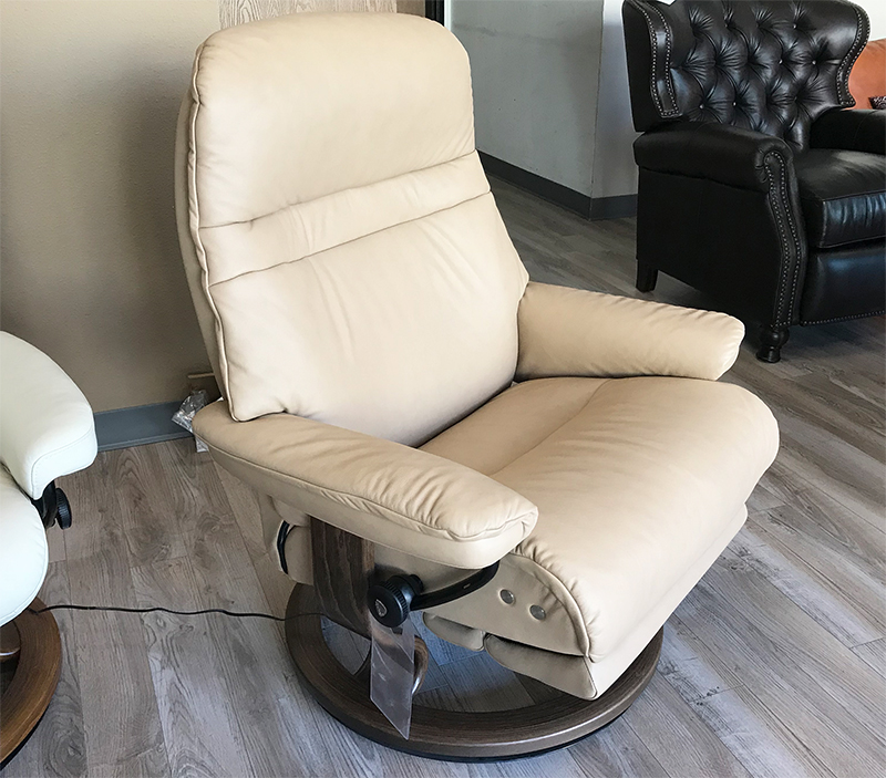 Stressless Sunrise LegComfort Paloma Sand Color Leather Recliner with Footrest