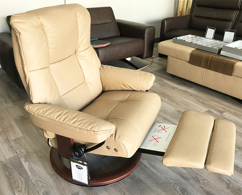 Stressless Mayfair LegComfort Power Footrest Paloma Sand Leather Recliner Chair by Ekornes