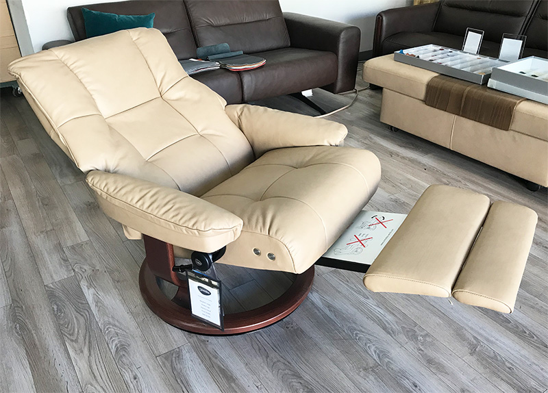 Stressless Mayfair LegComfort Power Footrest Paloma Sand Leather Recliner Chair by Ekornes